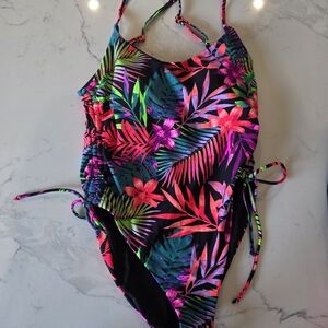 NWOT Baltic Born Vibrant Tropical One Piece Swimsuit